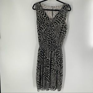 St. John Black & White Feather Sleeveless Dress Women’s Size L Runs Small